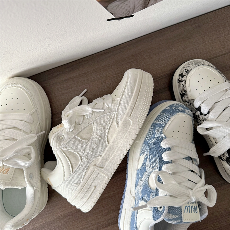 Thick-Soled White Bread Shoes for Men and Women - Niche Destructive Style, Versatile National Trend Sports and Skateboard Footwear Thick-Soled White Bread Shoes for Men and Women - Niche Destructive Style, Versatile National Trend Sports and Skateboard Footwear