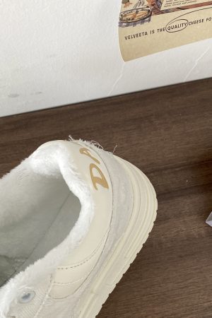 Thick-Soled White Bread Shoes for Men and Women - Niche Destructive Style, Versatile National Trend Sports and Skateboard Footwear