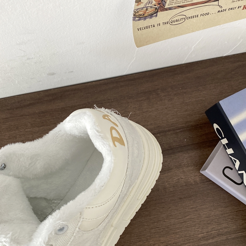 Thick-Soled White Bread Shoes for Men and Women - Niche Destructive Style, Versatile National Trend Sports and Skateboard Footwear Thick-Soled White Bread Shoes for Men and Women - Niche Destructive Style, Versatile National Trend Sports and Skateboard Footwear