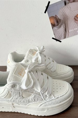 Thick-Soled White Bread Shoes for Men and Women - Niche Destructive Style, Versatile National Trend Sports and Skateboard Footwear