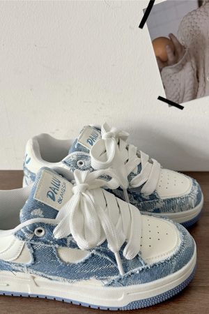 Thick-Soled White Bread Shoes for Men and Women - Niche Destructive Style, Versatile National Trend Sports and Skateboard Footwear