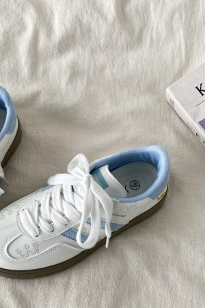 Thick-Soled White Casual Sneakers for Women - Han-Style Chic Spring 2025 Versatile Niche Footwear