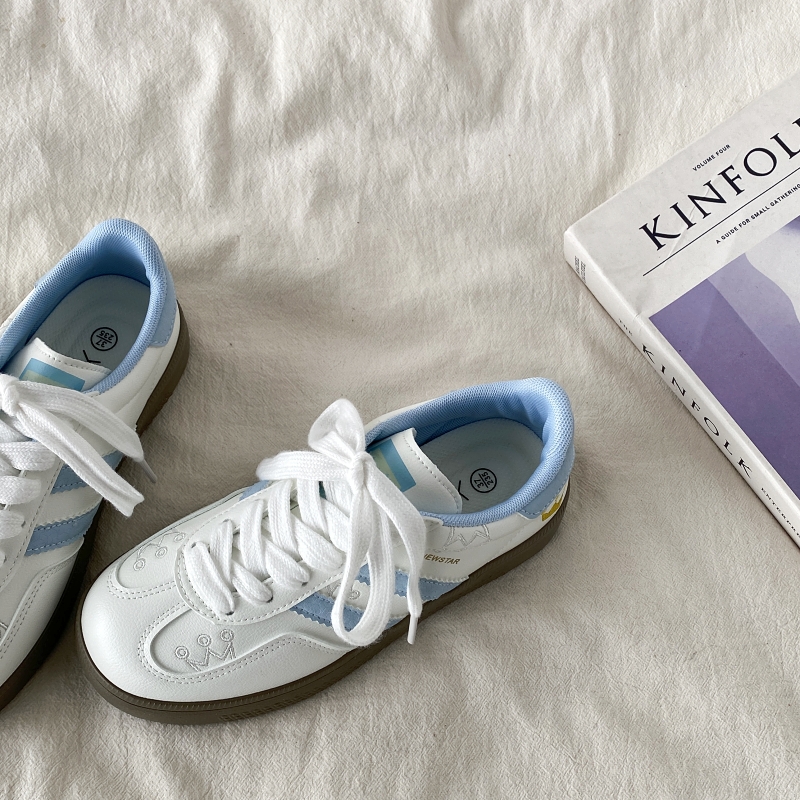 Thick-Soled White Casual Sneakers for Women - Han-Style Chic Spring 2025 Versatile Niche Footwear Thick-Soled White Casual Sneakers for Women - Han-Style Chic Spring 2025 Versatile Niche Footwear