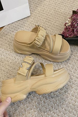 Thick-Soled White Toe-Post Sandals for Women - 2025 Summer Fairy Style Height-Increasing Beach Slippers, Size 34