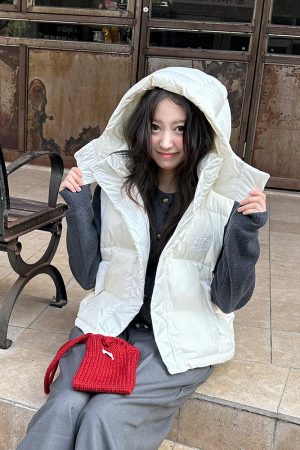 Thickened Warm Slim Fit Hooded Vest Jacket - Trendy Winter Outerwear with Slogan Design for Effortless Style