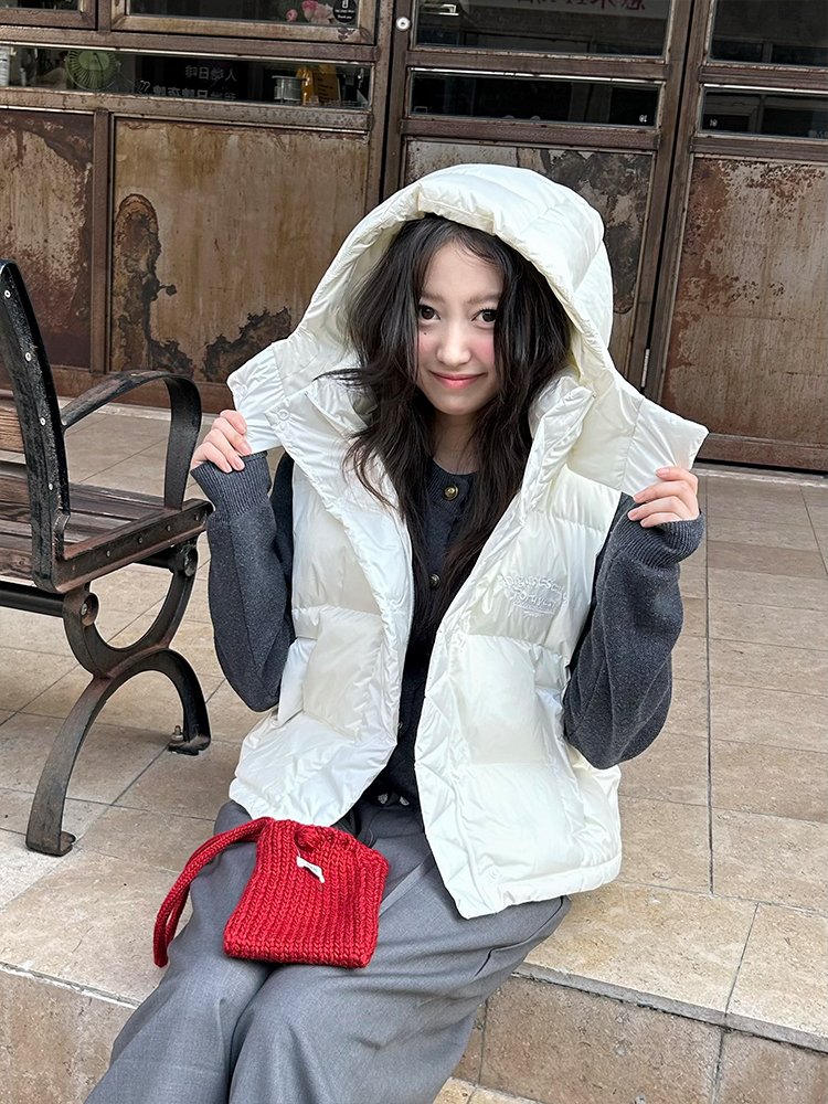 Thickened Warm Slim Fit Hooded Vest Jacket - Trendy Winter Outerwear with Slogan Design for Effortless Style Thickened Warm Slim Fit Hooded Vest Jacket - Trendy Winter Outerwear with Slogan Design for Effortless Style