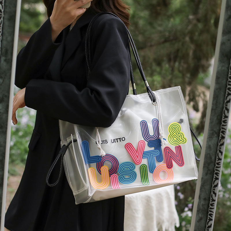 Transparent Jelly Tote Bag for Women - Large Capacity, 2025 Fashion Trend, Spring/Summer Niche Handbag Transparent Jelly Tote Bag for Women - Large Capacity, 2025 Fashion Trend, Spring/Summer Niche Handbag