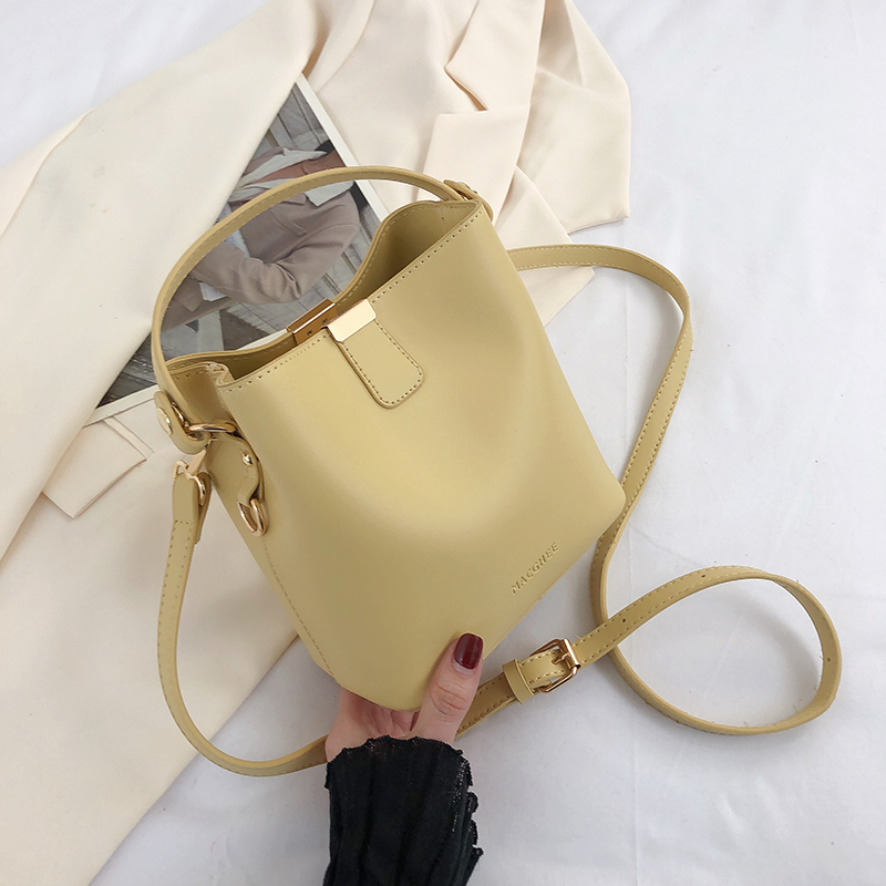 Trendy 2025 High-End Shoulder Bag - Versatile Summer Crossbody Bucket Bag for Work and Everyday Use Trendy 2025 High-End Shoulder Bag - Versatile Summer Crossbody Bucket Bag for Work and Everyday Use
