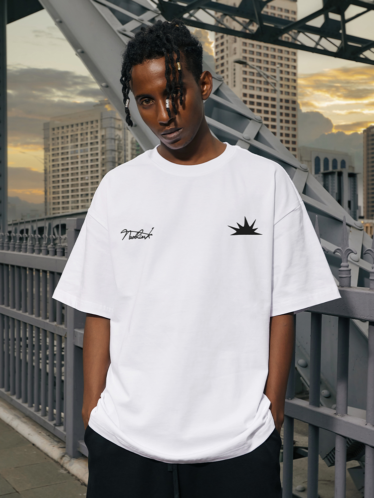 Trendy American Minimalist Short-Sleeve T-Shirt for Men, Loose Fit Plus Size Couple's Top for Spring Fashion Trendy American Minimalist Short-Sleeve T-Shirt for Men, Loose Fit Plus Size Couple's Top for Spring Fashion