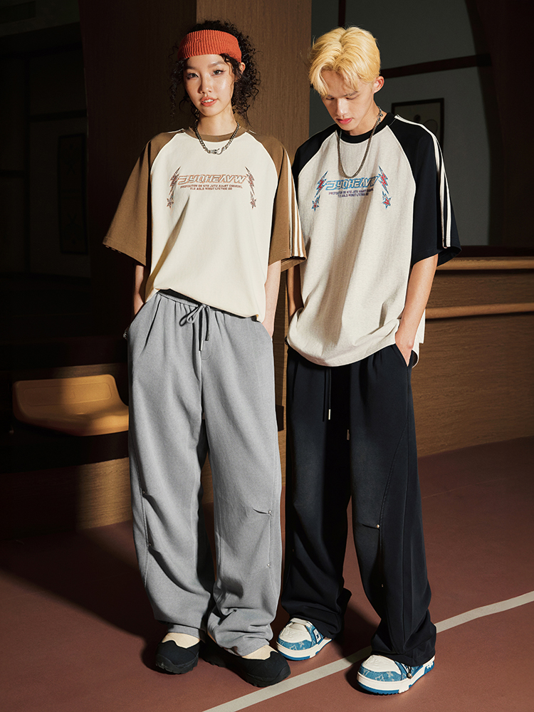 Trendy American Short Sleeve T-Shirt with Three Stripes - Unisex Sports Leisure Tee for Summer 2025 Fashion Trendy American Short Sleeve T-Shirt with Three Stripes - Unisex Sports Leisure Tee for Summer 2025 Fashion