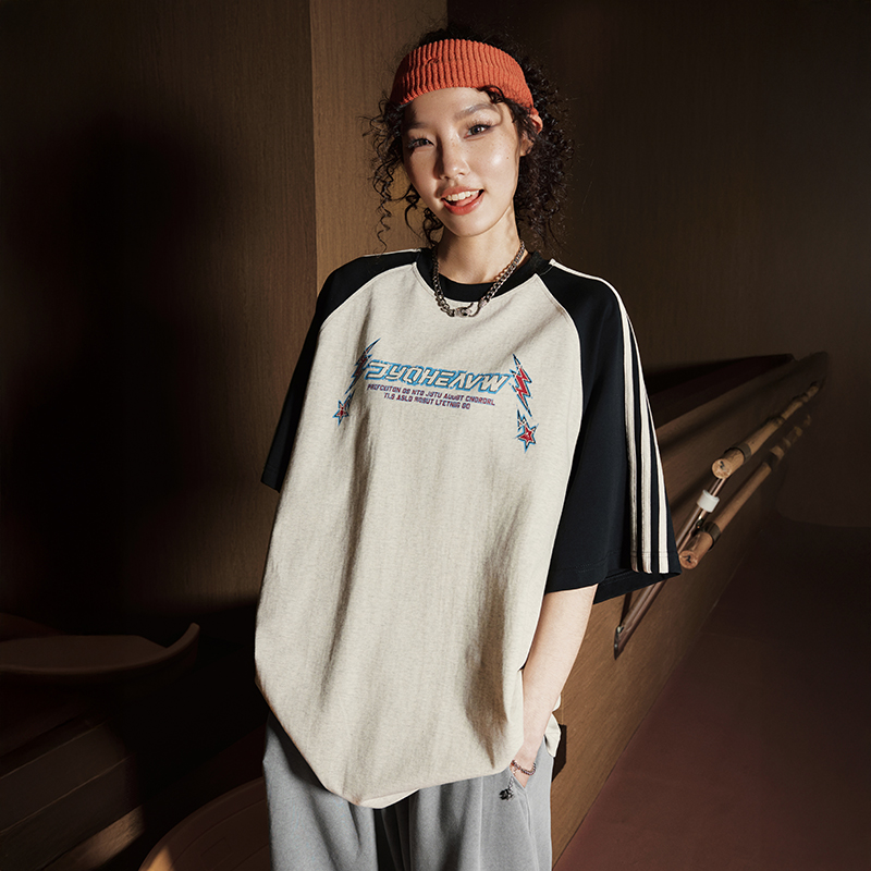 Trendy American Short Sleeve T-Shirt with Three Stripes - Unisex Sports Leisure Tee for Summer 2025 Fashion Trendy American Short Sleeve T-Shirt with Three Stripes - Unisex Sports Leisure Tee for Summer 2025 Fashion