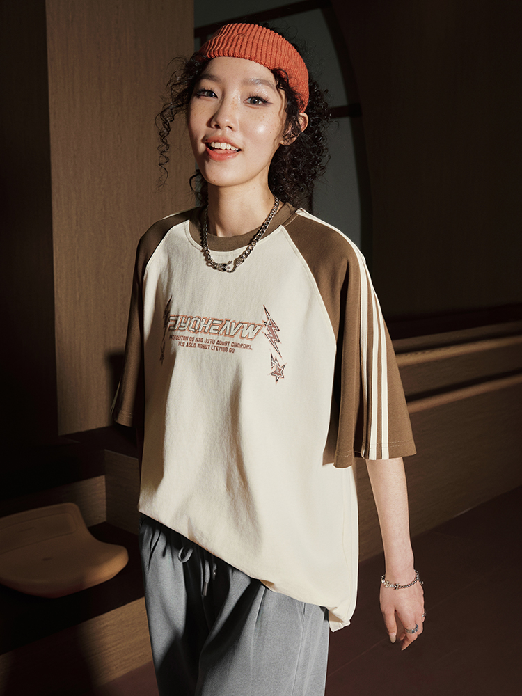 Trendy American Short Sleeve T-Shirt with Three Stripes - Unisex Sports Leisure Tee for Summer 2025 Fashion Trendy American Short Sleeve T-Shirt with Three Stripes - Unisex Sports Leisure Tee for Summer 2025 Fashion