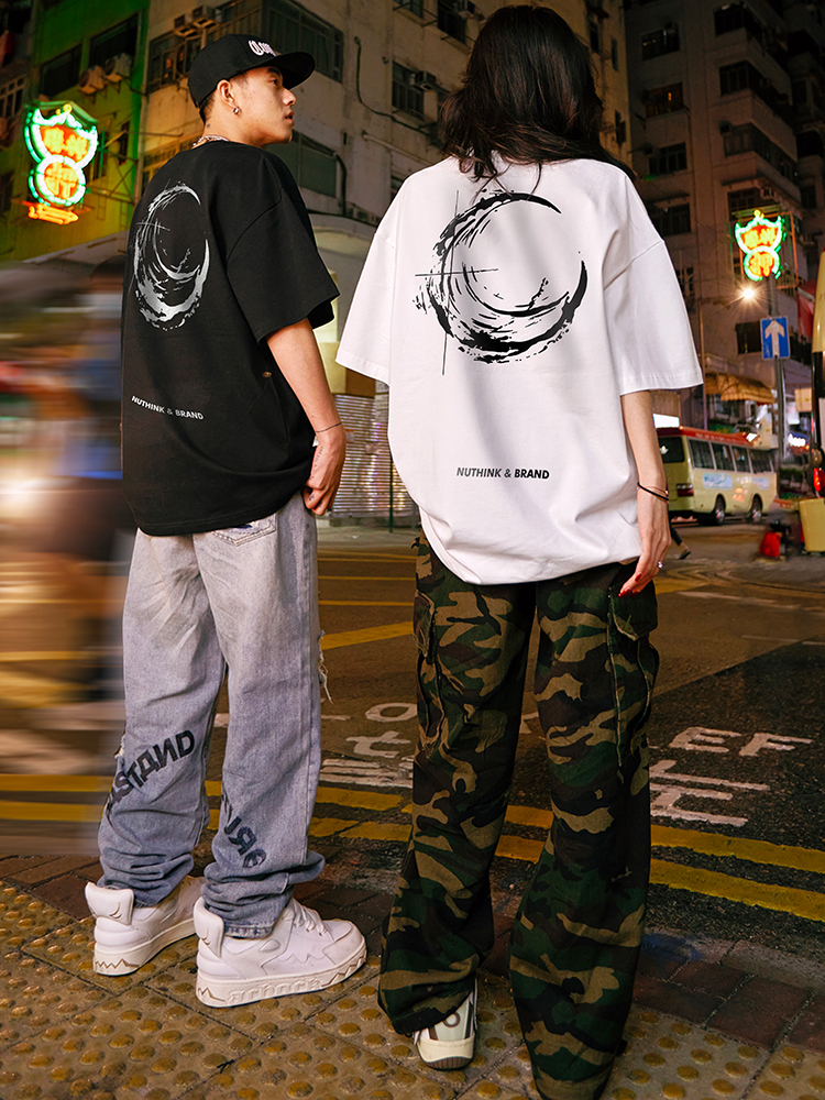 Trendy American-Style Printed Short Sleeve T-Shirt for Men and Women - Loose Fit Heavyweight Tee - Casual 90s Y2K Style Trendy American-Style Printed Short Sleeve T-Shirt for Men and Women - Loose Fit Heavyweight Tee - Casual 90s Y2K Style