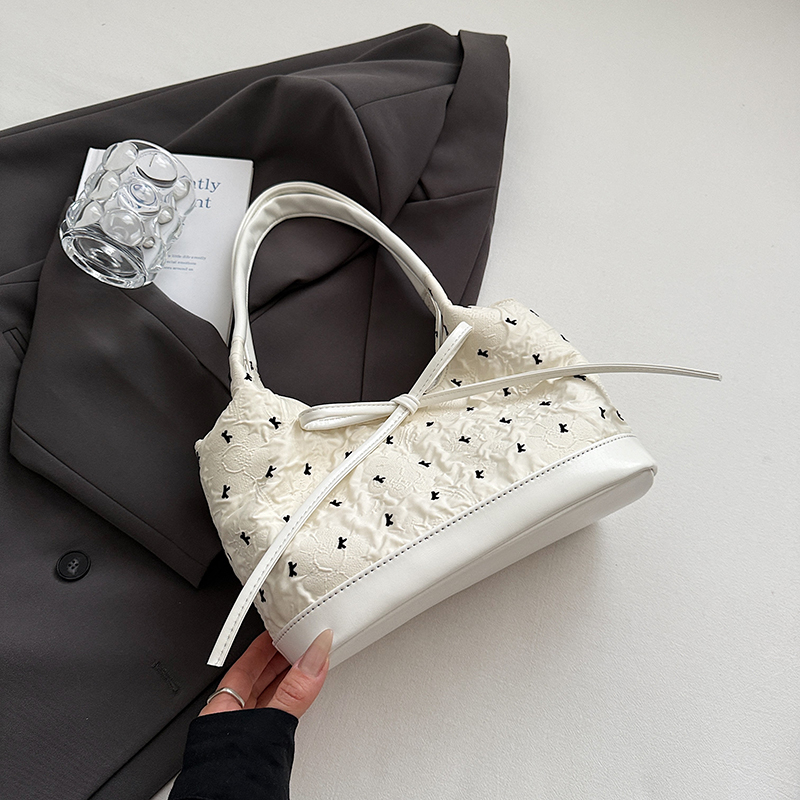 Trendy Bowknot Tote Bucket Bag for Women - High-End Versatile Shoulder Bag Style 2025 Trendy Bowknot Tote Bucket Bag for Women - High-End Versatile Shoulder Bag Style 2025