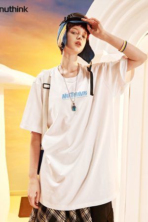 Trendy Cartoon Bear Loose Unisex Short Sleeve T-Shirt for Men and Women - Summer National Style Casual Tee