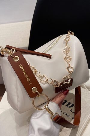 Trendy Chain Crossbody Bag for Women - Versatile Stylish Pillow Bag for Spring/Summer 2025 Fashion