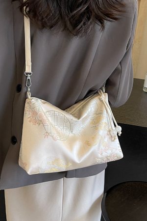 Trendy Chinese-Style Women's Shoulder Tote Bag 2025 â€“ Large Capacity Crossbody Bag for Commuting and Everyday Use