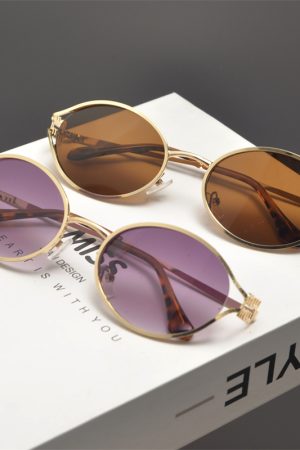 Trendy Cyberpunk Metal Oval Sunglasses for Women - Flattering High-End Style for Round Faces, Hip-Hop Party Accessory
