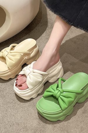 Trendy High-End Thick-Soled Height-Increasing Sandals for Women - Summer 2025 Outdoor Fashion, Stylish High Heels