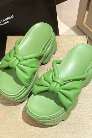 Trendy High-End Thick-Soled Height-Increasing Sandals for Women - Summer 2025 Outdoor Fashion, Stylish High Heels