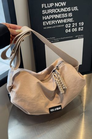 Trendy Japanese-Style Minimalist Oxford Cloth Crossbody Bag for Women, Versatile Wide Shoulder Strap Wrinkled Dumpling Design