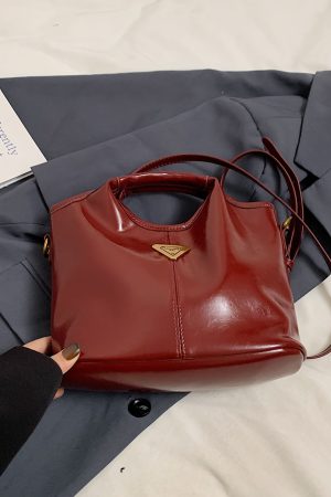 Trendy Korean Oil Wax Leather Small Square Shoulder Bag for Women - Versatile 2025 High-End Fashion Accessory