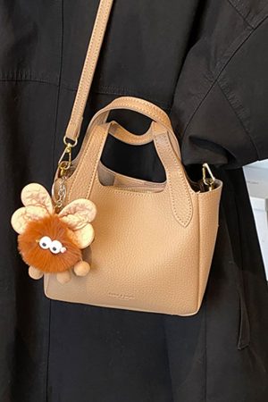 Trendy Korean Style Bucket Bag for Women - Minimalist Versatile Shoulder Bag for Winter 2025, High-End Casual Fashion