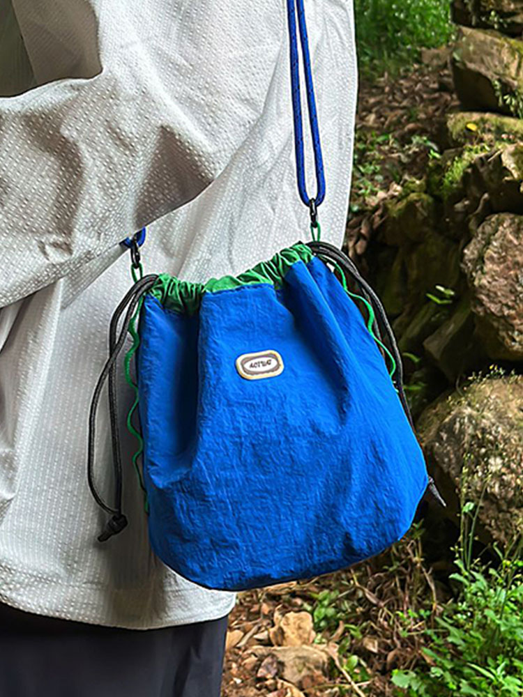 Trendy Korean Style Large Capacity Nylon Crossbody Bucket Bag for Women - Summer 2025 Niche Design Trendy Korean Style Large Capacity Nylon Crossbody Bucket Bag for Women - Summer 2025 Niche Design