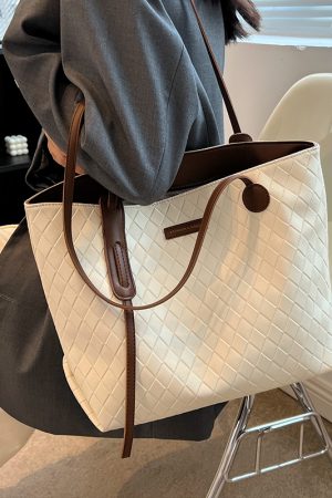 Trendy Large Capacity Single-Shoulder Tote Bag for Women - Versatile Commuting Style for Spring Summer 2025