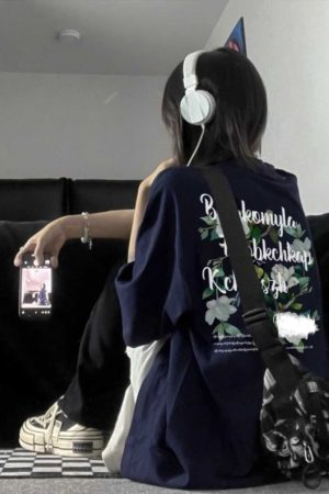 Trendy Loose Fit Short Sleeve T-Shirt for Women - Plus Size Hip-Hop Style, Casual Cotton Top for Chubby Girls