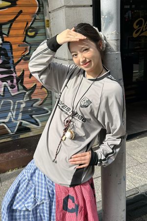 Trendy Loose-Fit Spliced Long Sleeve Sports Top for Couples â€“ Quick-Dry Moisture-Wicking Outdoor Wear for Spring and Autumn