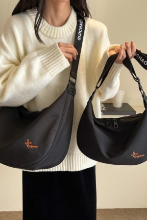 Trendy Nylon Oxford Shoulder Dumpling Bag for Women - Large Capacity Crossbody Bag for Students and Commuting, 2025 Style
