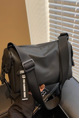 Trendy Nylon Shoulder Bag for Women - Large Capacity Commuting Pillow Crossbody Bag - Versatile Sports Tote 2025