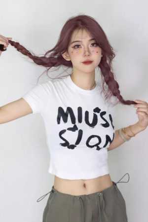 Trendy Off-Shoulder Crop Top for Women, Slim-Fit Jazz Style, Summer Body-Hugging Fashion, 90s Inspired