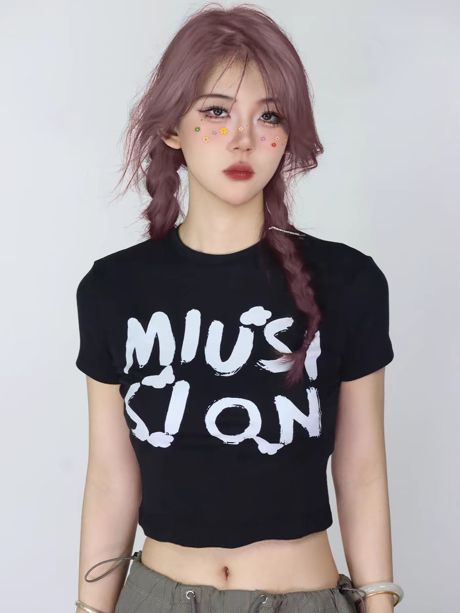 Trendy Off-Shoulder Crop Top for Women, Slim-Fit Jazz Style, Summer Body-Hugging Fashion, 90s Inspired Trendy Off-Shoulder Crop Top for Women, Slim-Fit Jazz Style, Summer Body-Hugging Fashion, 90s Inspired