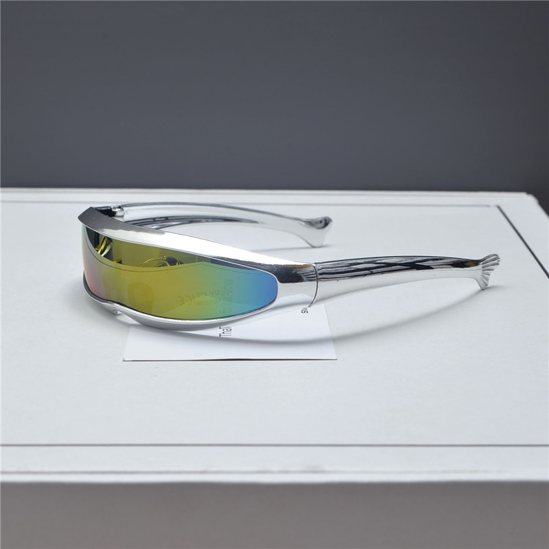 Trendy Punk Retro Laser Sunglasses for Women - Millennial Street Style Cycling and Photography Eyewear Trendy Punk Retro Laser Sunglasses for Women - Millennial Street Style Cycling and Photography Eyewear