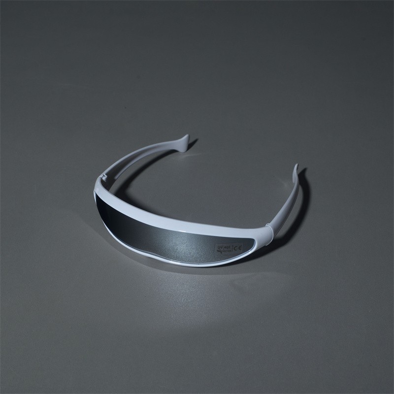 Trendy Punk Retro Laser Sunglasses for Women - Millennial Street Style Cycling and Photography Eyewear Trendy Punk Retro Laser Sunglasses for Women - Millennial Street Style Cycling and Photography Eyewear