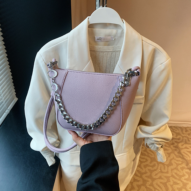 Trendy Red Shoulder Underarm Bag - 2025 High-End Women's Crossbody Bucket Bag for Commuting and Everyday Style Trendy Red Shoulder Underarm Bag - 2025 High-End Women's Crossbody Bucket Bag for Commuting and Everyday Style