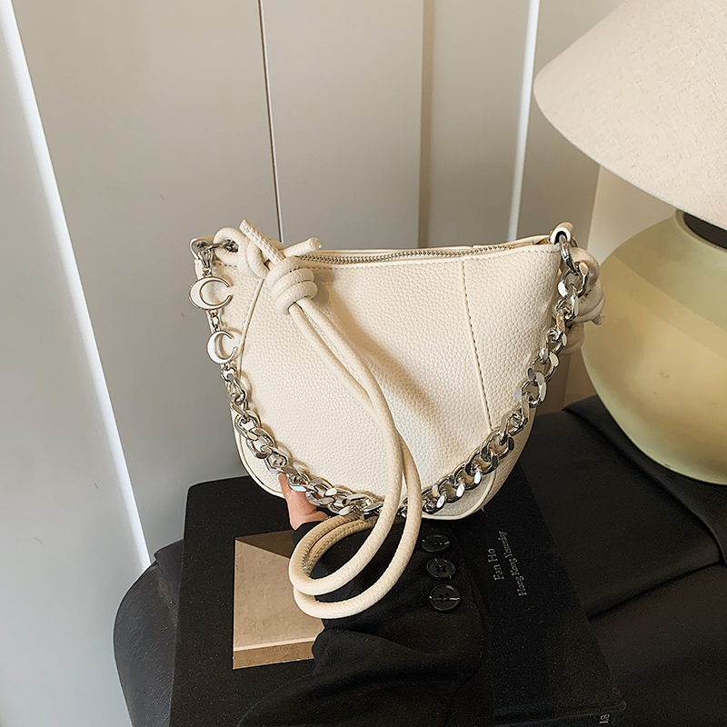 Trendy Red Shoulder Underarm Bag - 2025 High-End Women's Crossbody Bucket Bag for Commuting and Everyday Style Trendy Red Shoulder Underarm Bag - 2025 High-End Women's Crossbody Bucket Bag for Commuting and Everyday Style