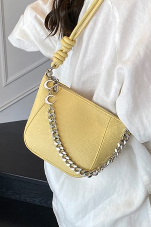 Trendy Red Shoulder Underarm Bag - 2025 High-End Women's Crossbody Bucket Bag for Commuting and Everyday Style