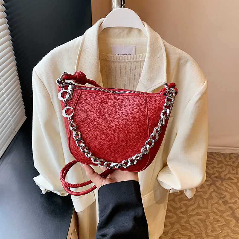 Trendy Red Shoulder Underarm Bag - 2025 High-End Women's Crossbody Bucket Bag for Commuting and Everyday Style Trendy Red Shoulder Underarm Bag - 2025 High-End Women's Crossbody Bucket Bag for Commuting and Everyday Style