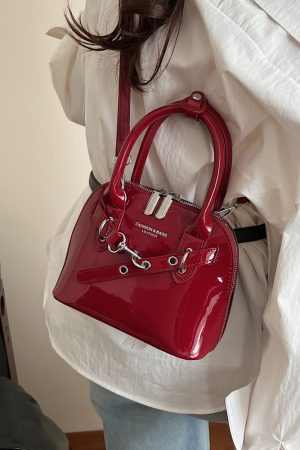 Trendy Red Women's Shoulder Bag - High-End 2025 Commuter Crossbody Shell Bag for Fashion Lovers
