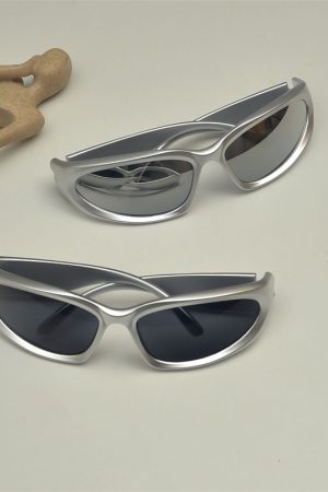 Trendy Retro Tech Punk Sunglasses for Men and Women - Stylish European American Street Photography Eyewear