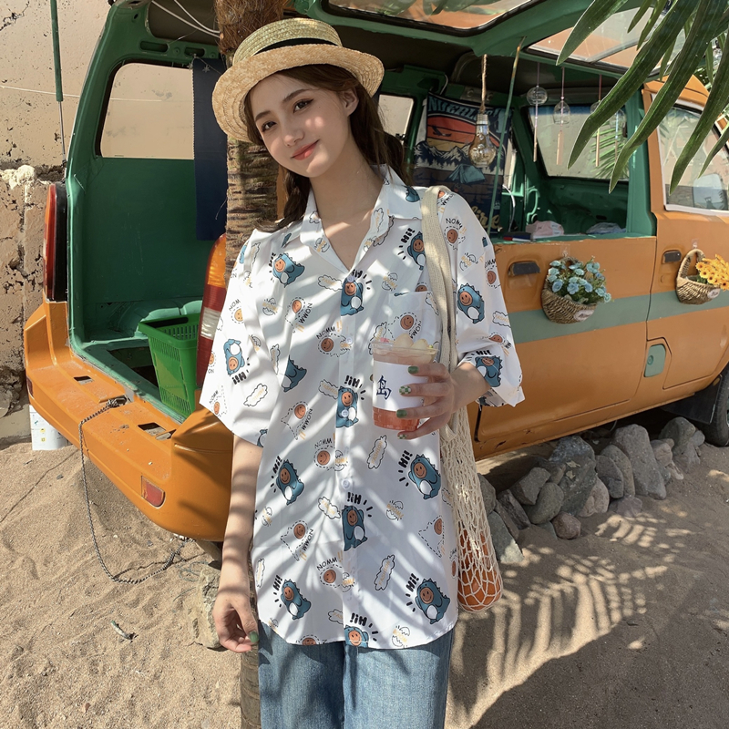 Trendy Short Sleeve Floral Shirt for Women - Hawaiian Beach Style Loose Blouse, 2025 Fashion, Perfect for Summer and Y2K Vibes Trendy Short Sleeve Floral Shirt for Women - Hawaiian Beach Style Loose Blouse, 2025 Fashion, Perfect for Summer and Y2K Vibes