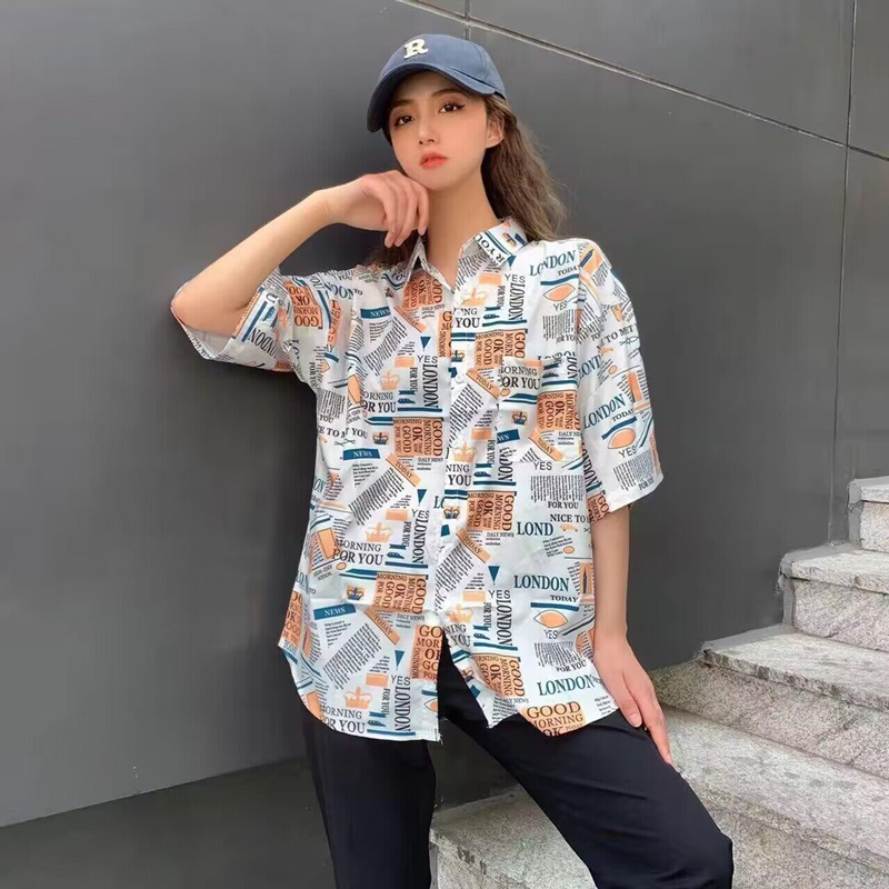 Trendy Short Sleeve Floral Shirt for Women - Hawaiian Beach Style Loose Blouse, 2025 Fashion, Perfect for Summer and Y2K Vibes Trendy Short Sleeve Floral Shirt for Women - Hawaiian Beach Style Loose Blouse, 2025 Fashion, Perfect for Summer and Y2K Vibes