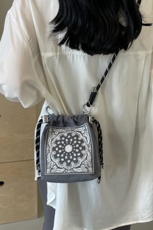 Trendy Summer 2025 Embroidered Khaki Bucket Bag for Women, Nylon Crossbody Phone Bag, Y2K Style