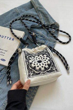 Trendy Summer 2025 Embroidered Khaki Bucket Bag for Women, Nylon Crossbody Phone Bag, Y2K Style