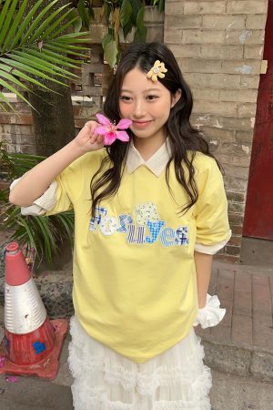 Trendy Unisex Short Sleeve T-Shirt with Plaid Floral Patch Embroidery - Summer Loose Fit Casual Wear