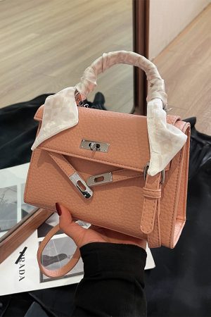 Trendy Women's 2025 High-End Tote Bag - Fashionable Shoulder Crossbody Small Square Bag