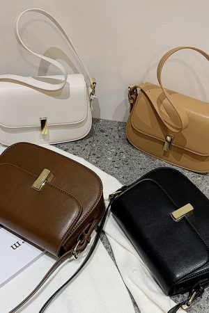 Trendy Women's 2025 Retro Crossbody Bag - Versatile Fashionable Shoulder Bag for Stylish Outfits